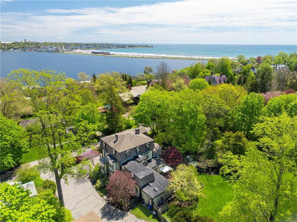 Newport, RI 02840,287 Gibbs AVE