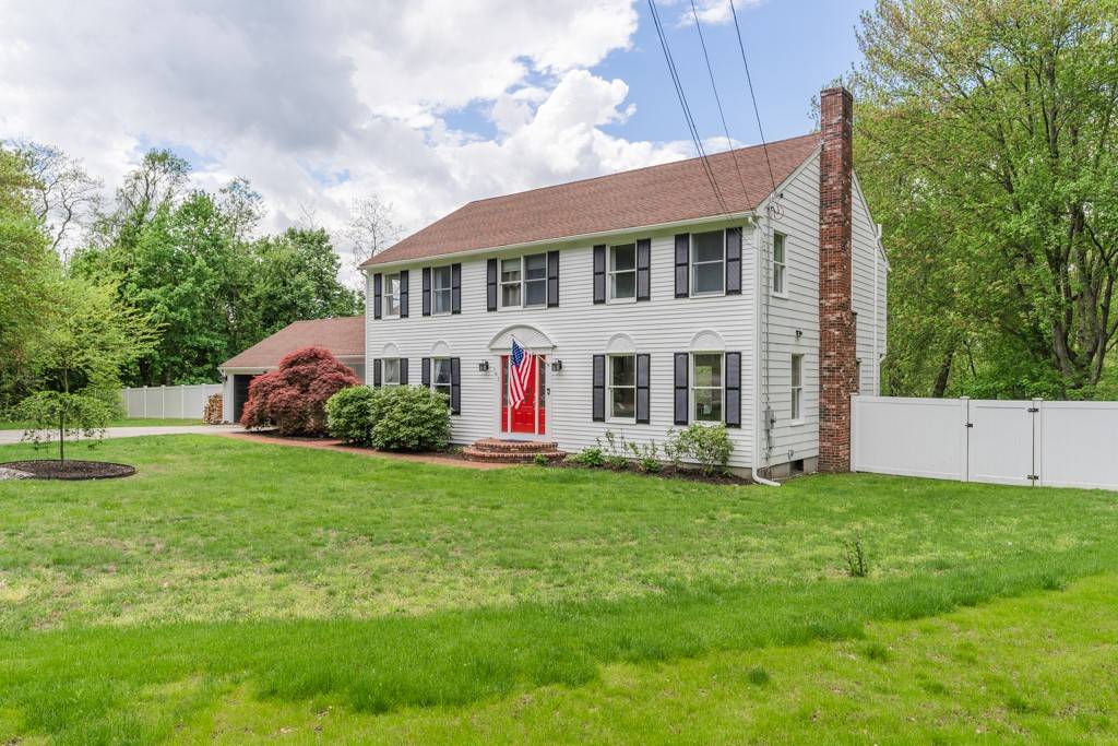 Warwick, RI 02886,161 South Cobble Hill RD