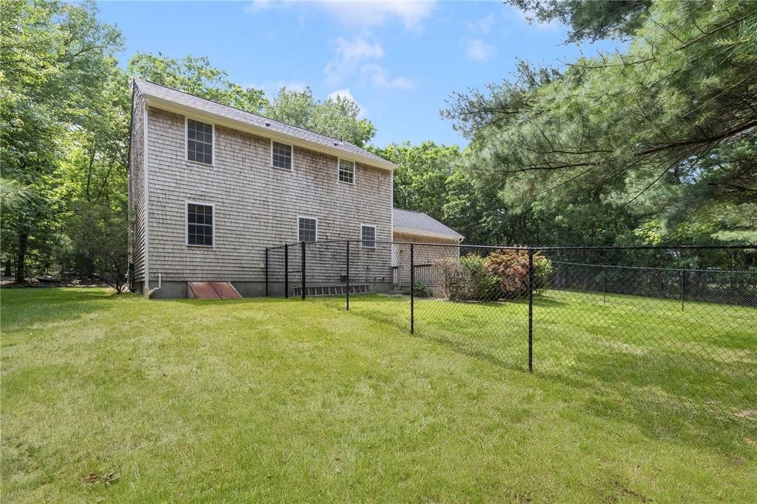 Hopkinton, RI 02832,16 Karen DR