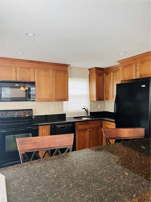 Pawtucket, RI 02861,5 Anawan RD