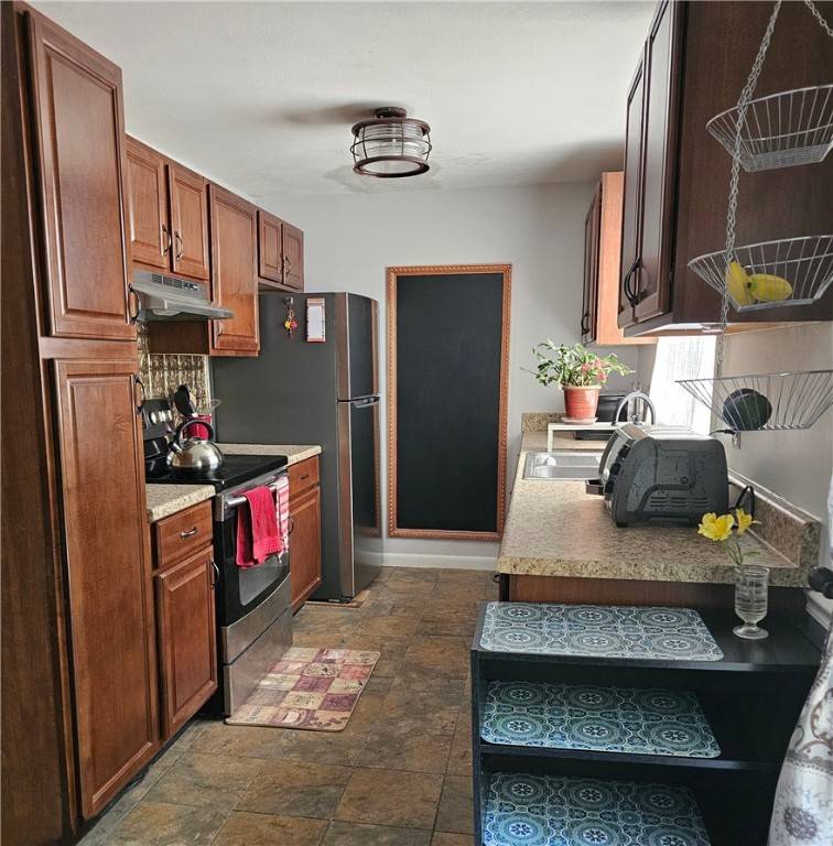 West Warwick, RI 02893,14 Kristee CIR