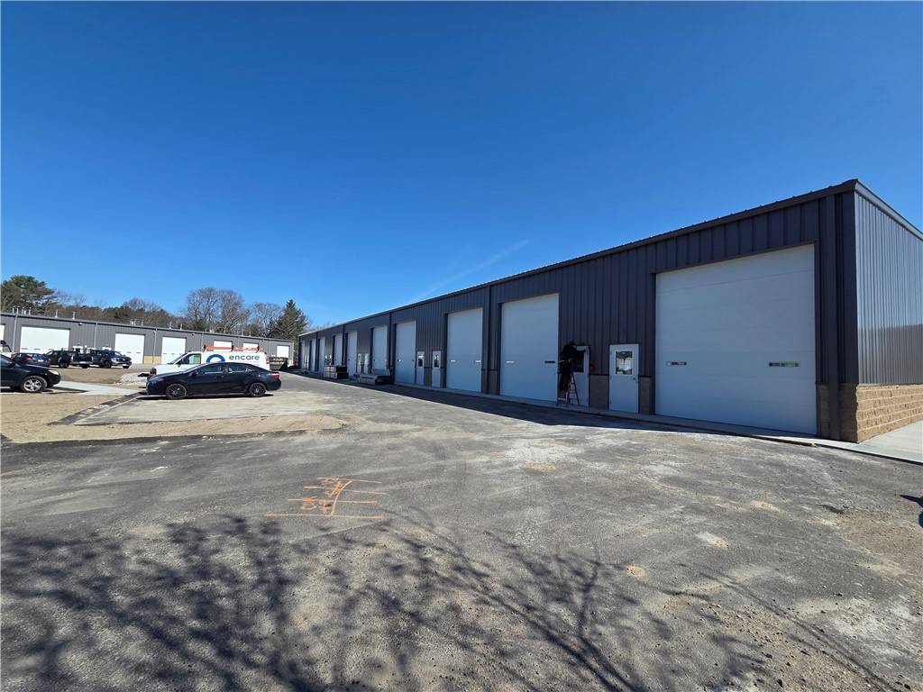 North Kingstown, RI 02852,335 Compass CIR #33
