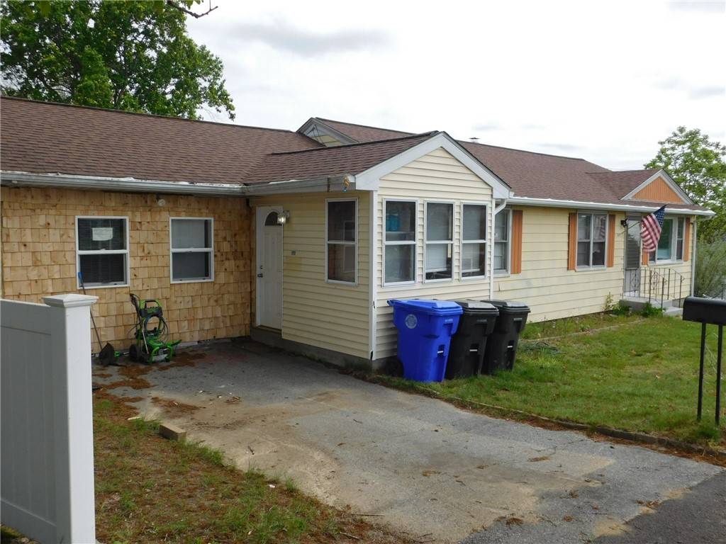 West Warwick, RI 02893,93 Gough AVE