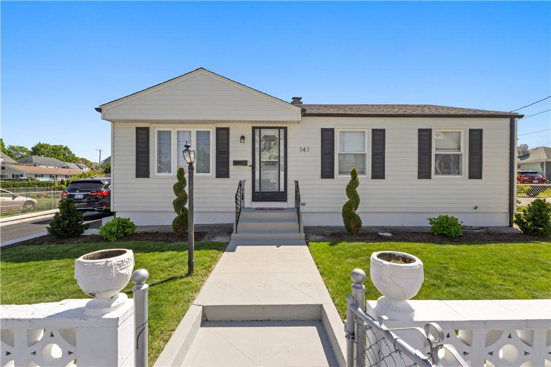 East Providence, RI 02914,141 Woodward AVE