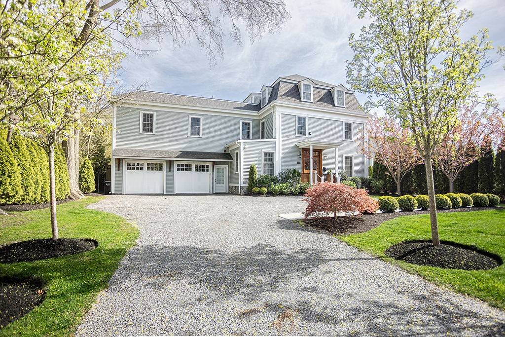 Newport, RI 02840,23 Catherine ST