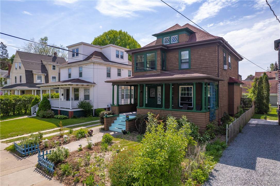 Cranston, RI 02905,134 Arnold AVE