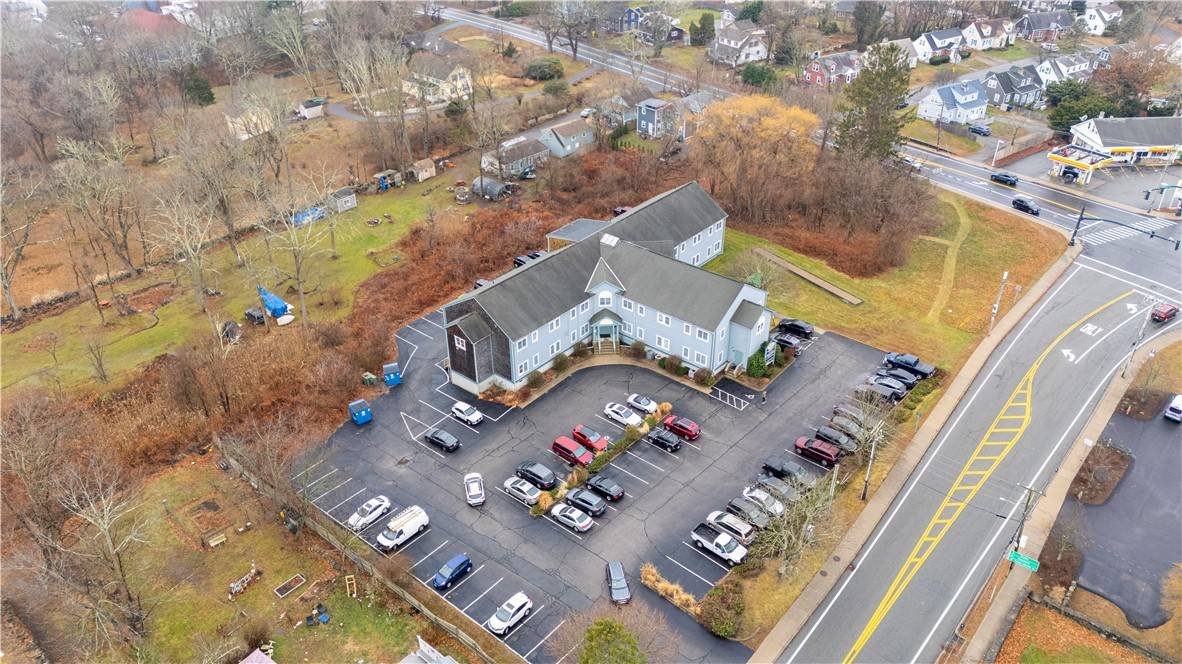 North Kingstown, RI 02852,320 Phillips ST #j