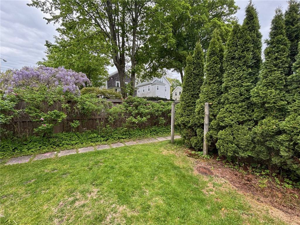 Newport, RI 02840,51 Lee AVE #2
