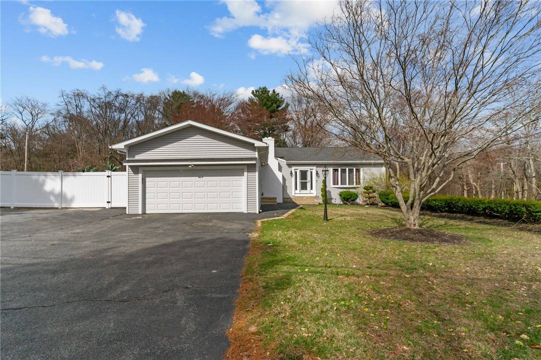 Lincoln, RI 02865,1 Ivy PL