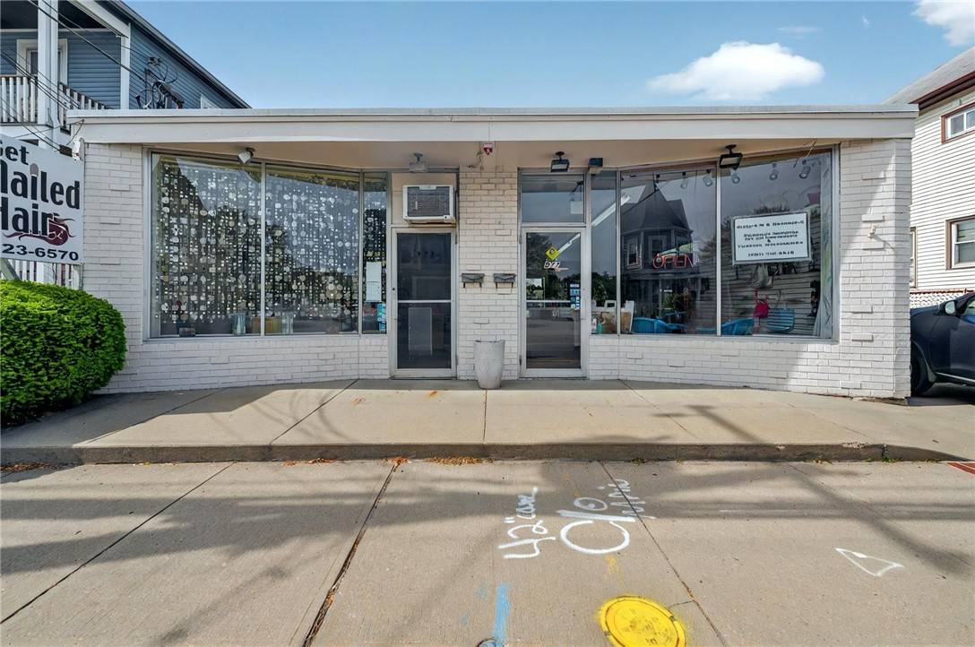 North Providence, RI 02904,977 Mineral Spring AVE