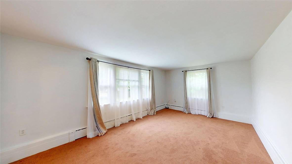 Cranston, RI 02921,61 High View DR
