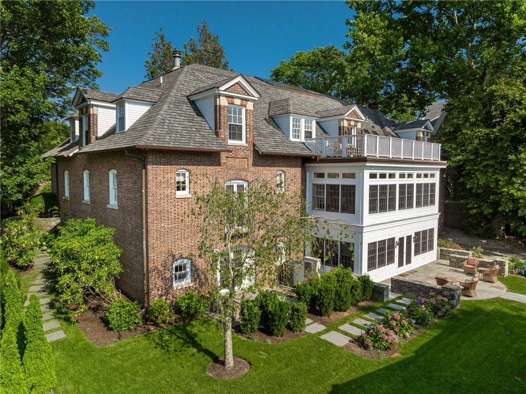 Newport, RI 02840,63 Coggeshall AVE