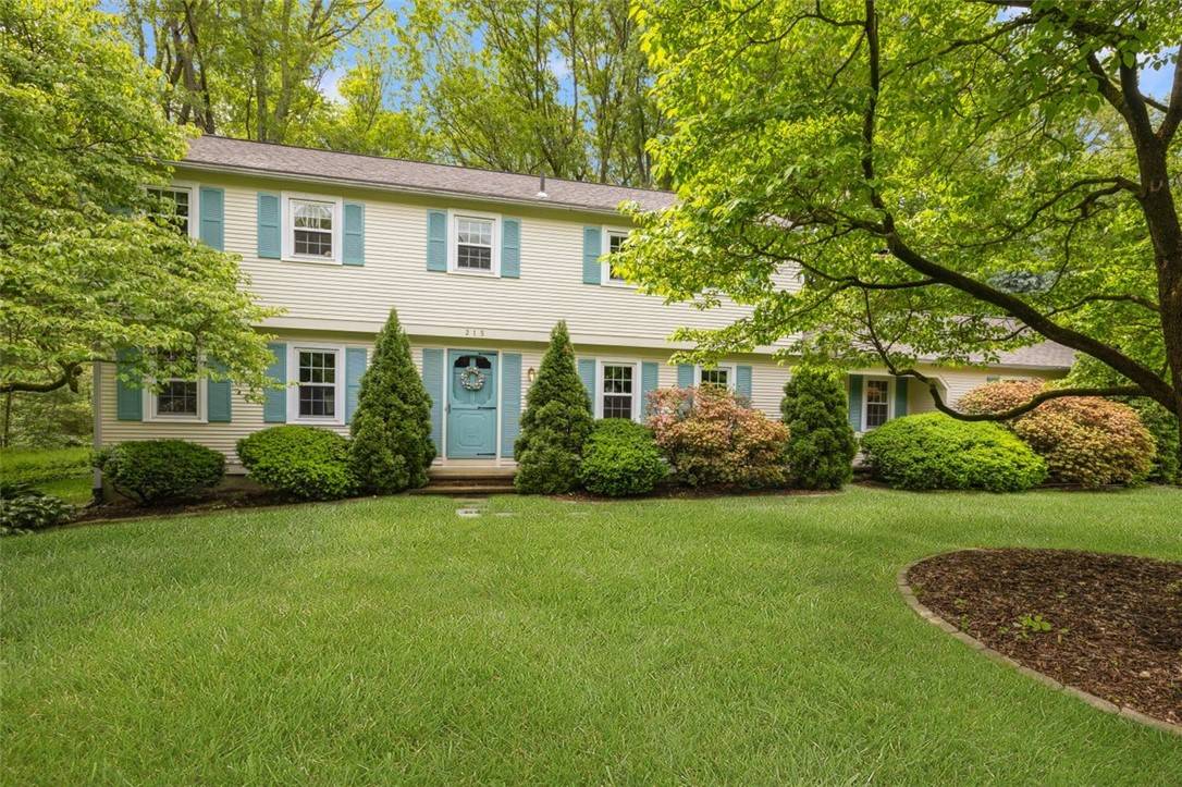 East Greenwich, RI 02818,215 Stone Ridge DR