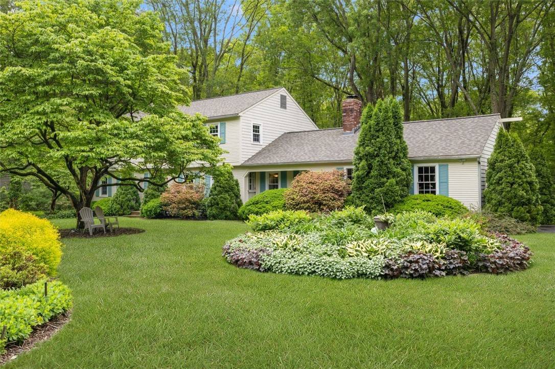 East Greenwich, RI 02818,215 Stone Ridge DR