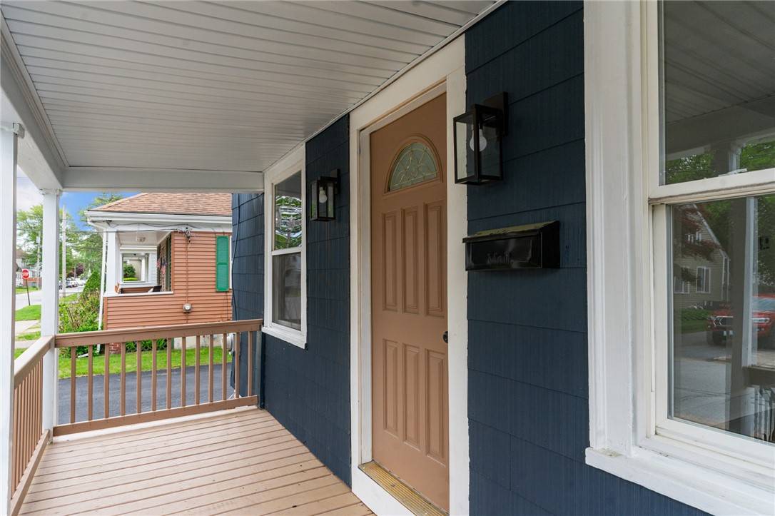 Lincoln, RI 02865,6 Columbia AVE