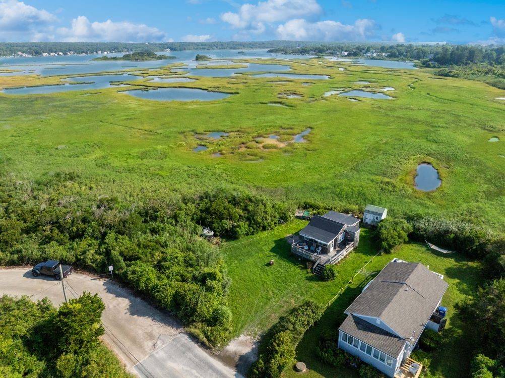 Charlestown, RI 02813,853 W Beach RD