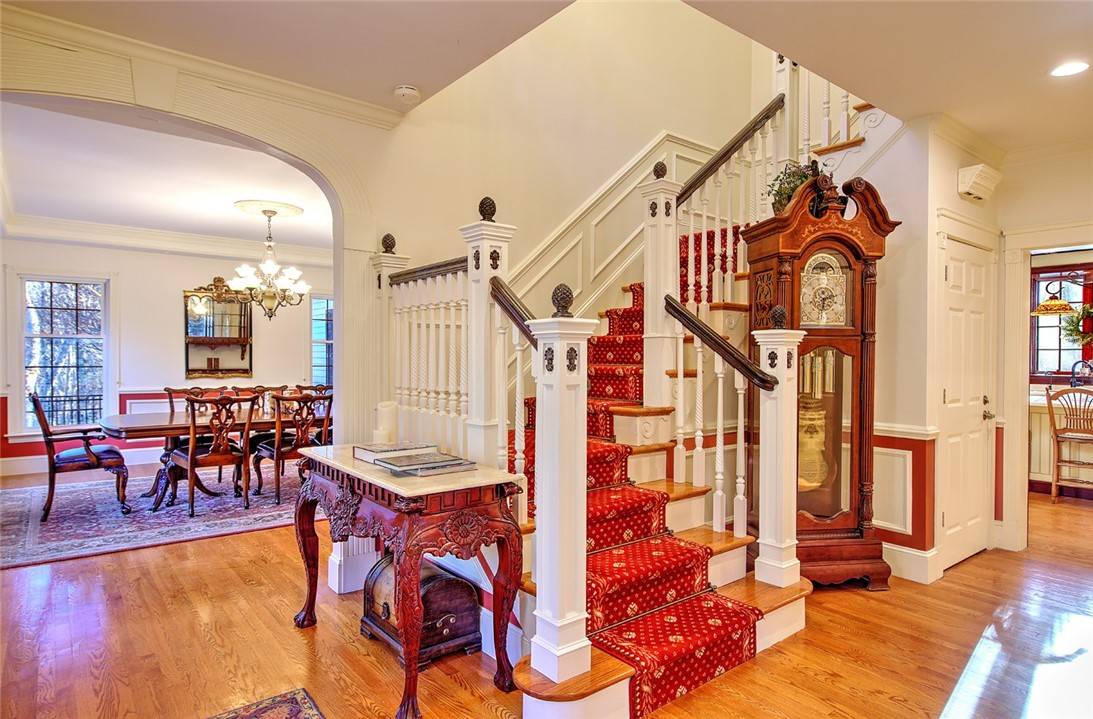 East Greenwich, RI 02818,45 Burns WAY