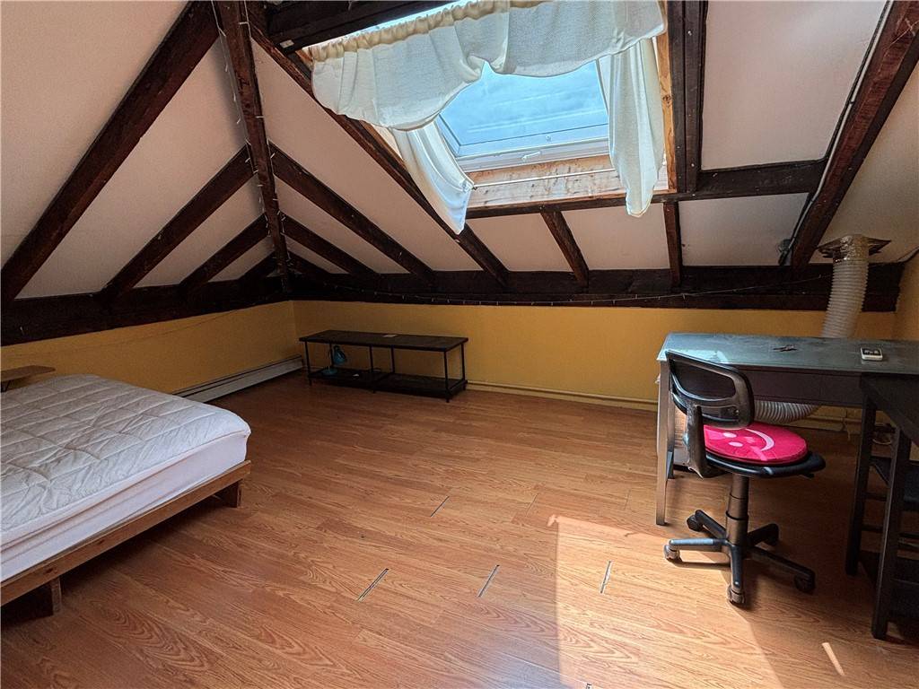 Providence, RI 02906,178 BOWEN ST #05