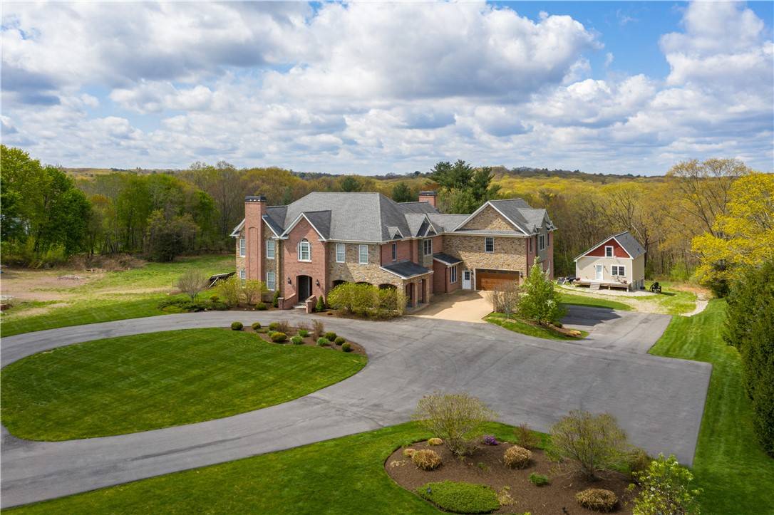 Cumberland, RI 02864,3070 Diamond Hill RD