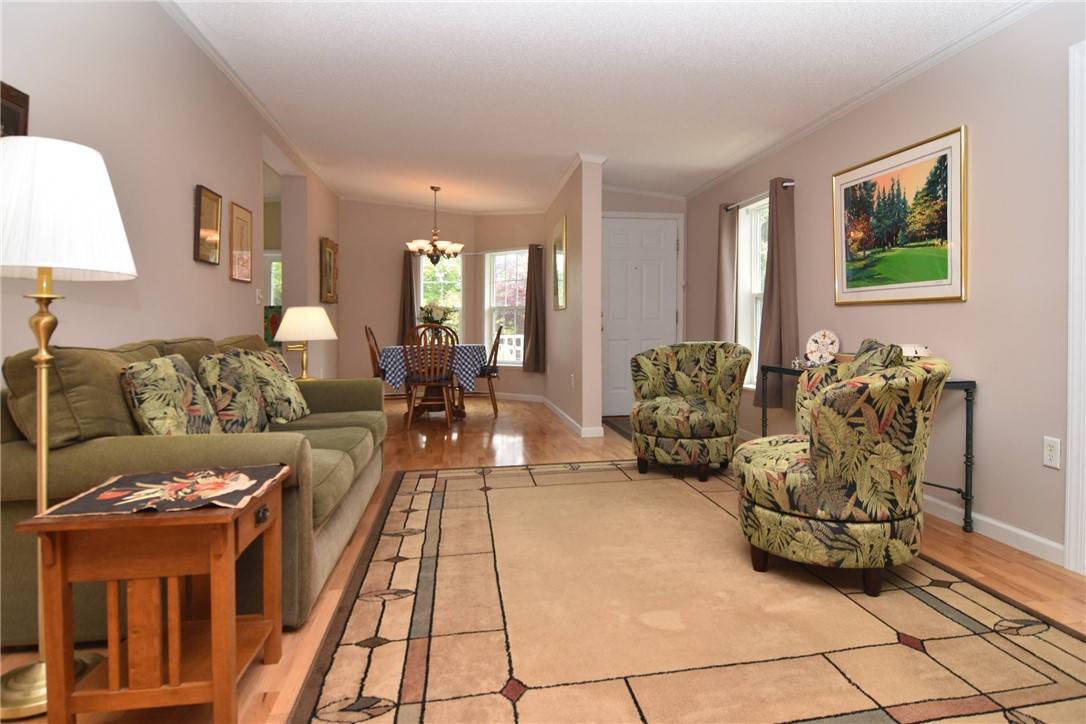 South Kingstown, RI 02879,100 Starlight DR