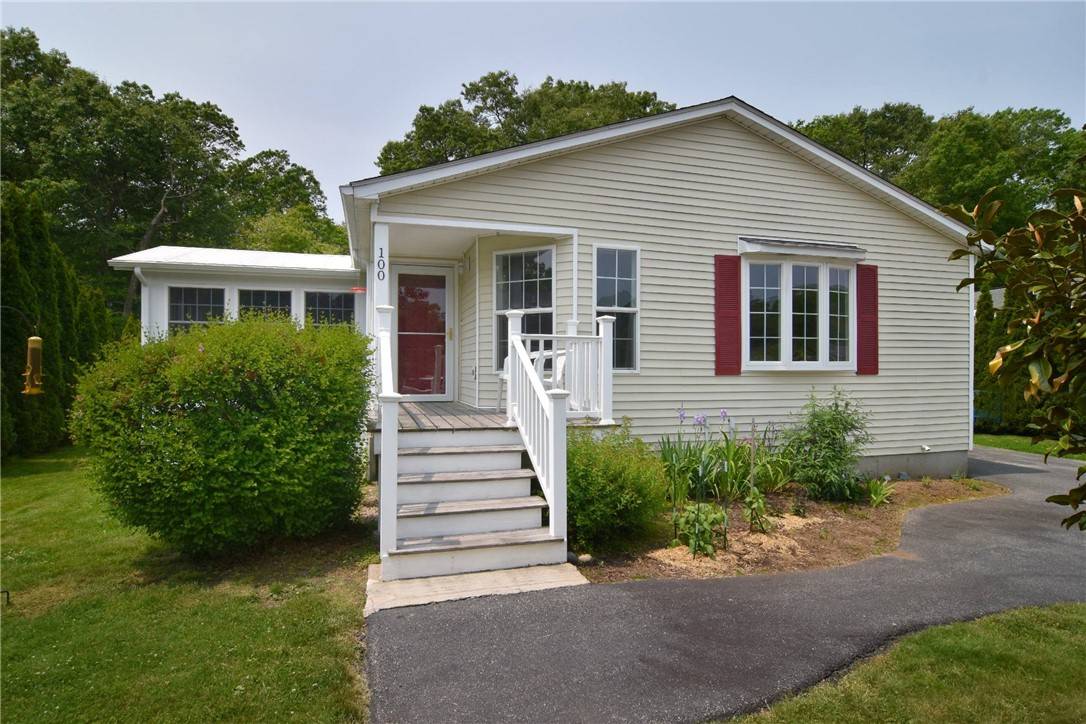 South Kingstown, RI 02879,100 Starlight DR