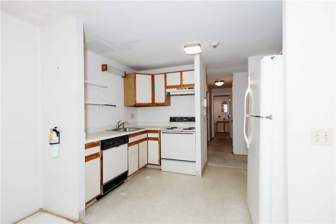 Newport, RI 02840,66 Girard AVE #106