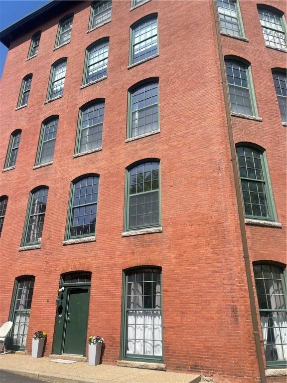 Pawtucket, RI 02860,28 Bayley ST N #107