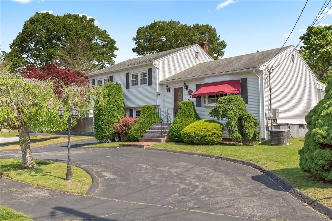 Cranston, RI 02920,35 Benjamin AVE