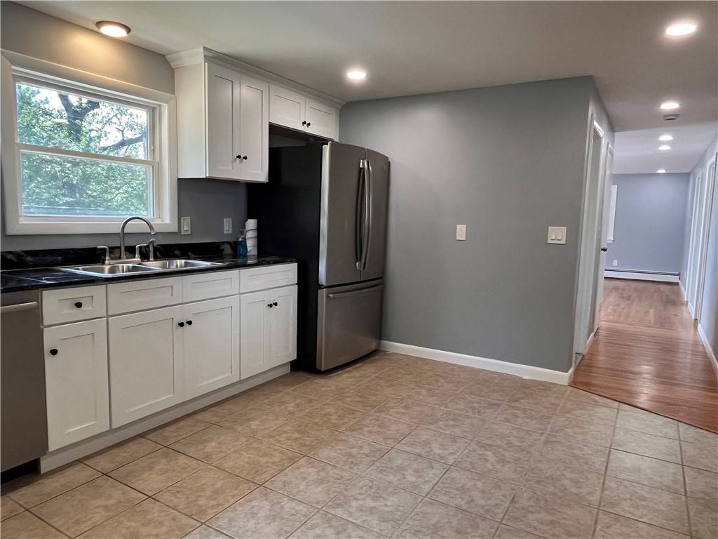 Cumberland, RI 02864,106 Leigh RD