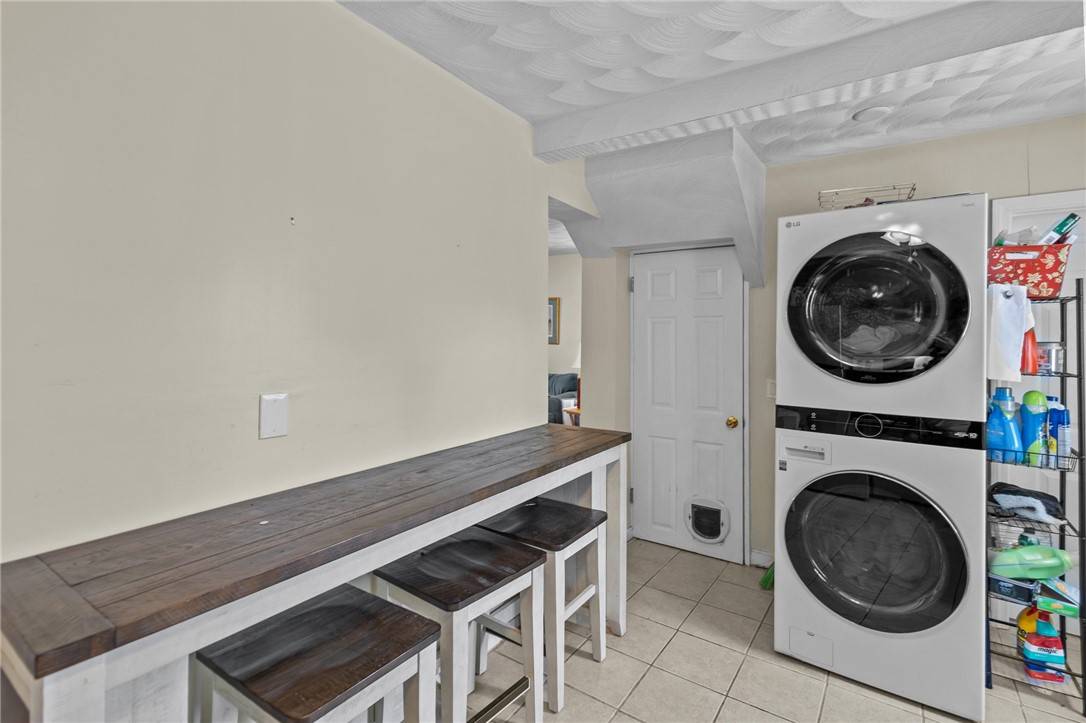 Warwick, RI 02889,54 Hazard AVE