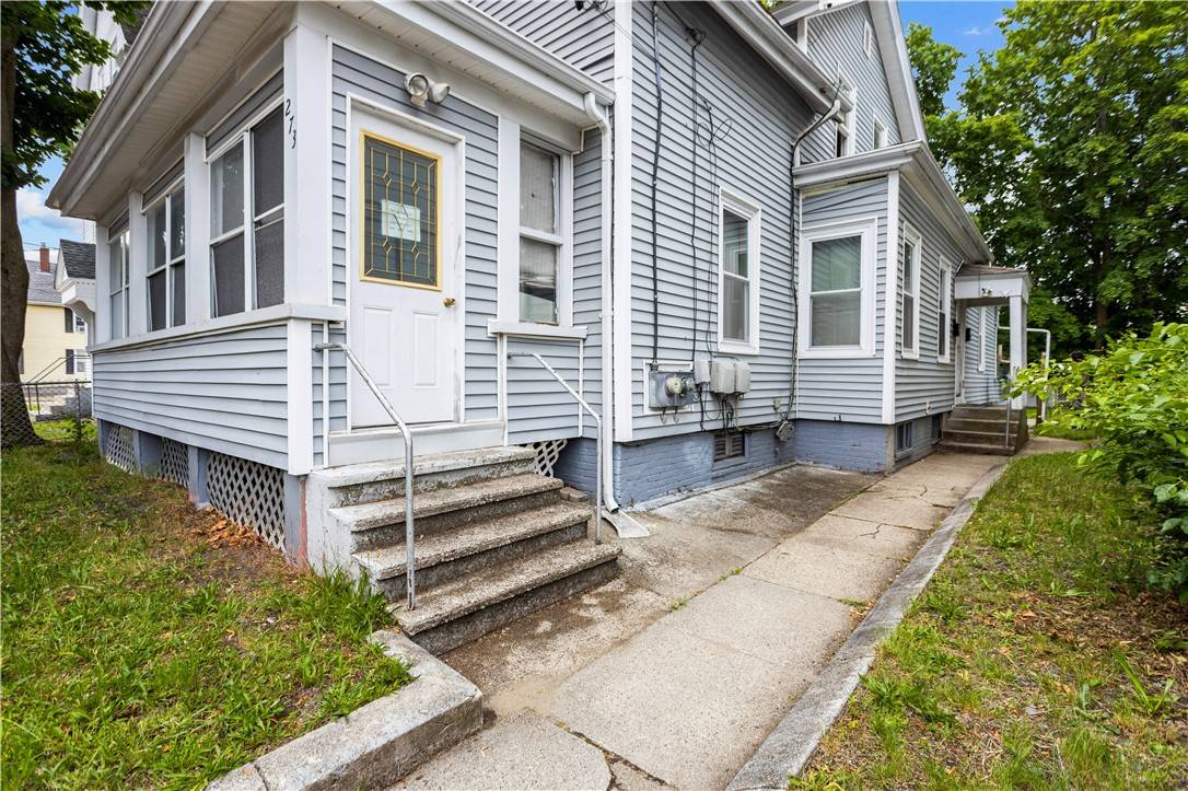 Pawtucket, RI 02860,273 Sayles AVE