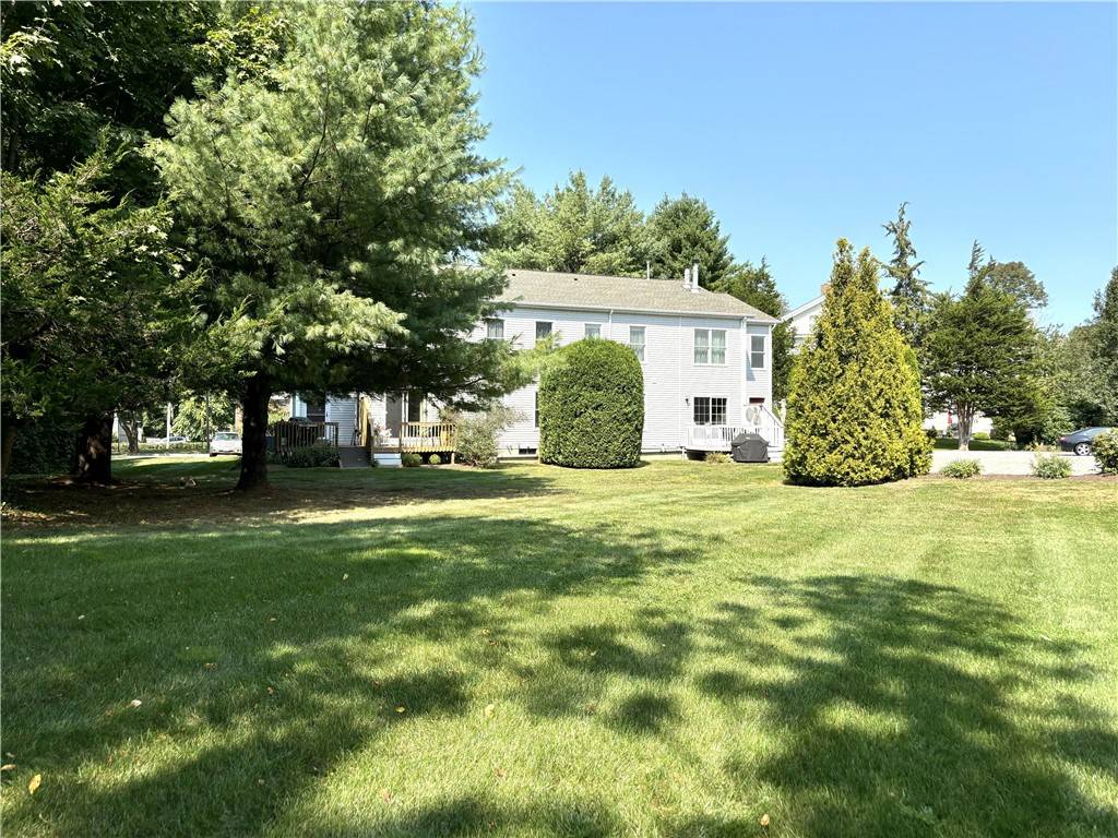 Westerly, RI 02891,153 High ST #31