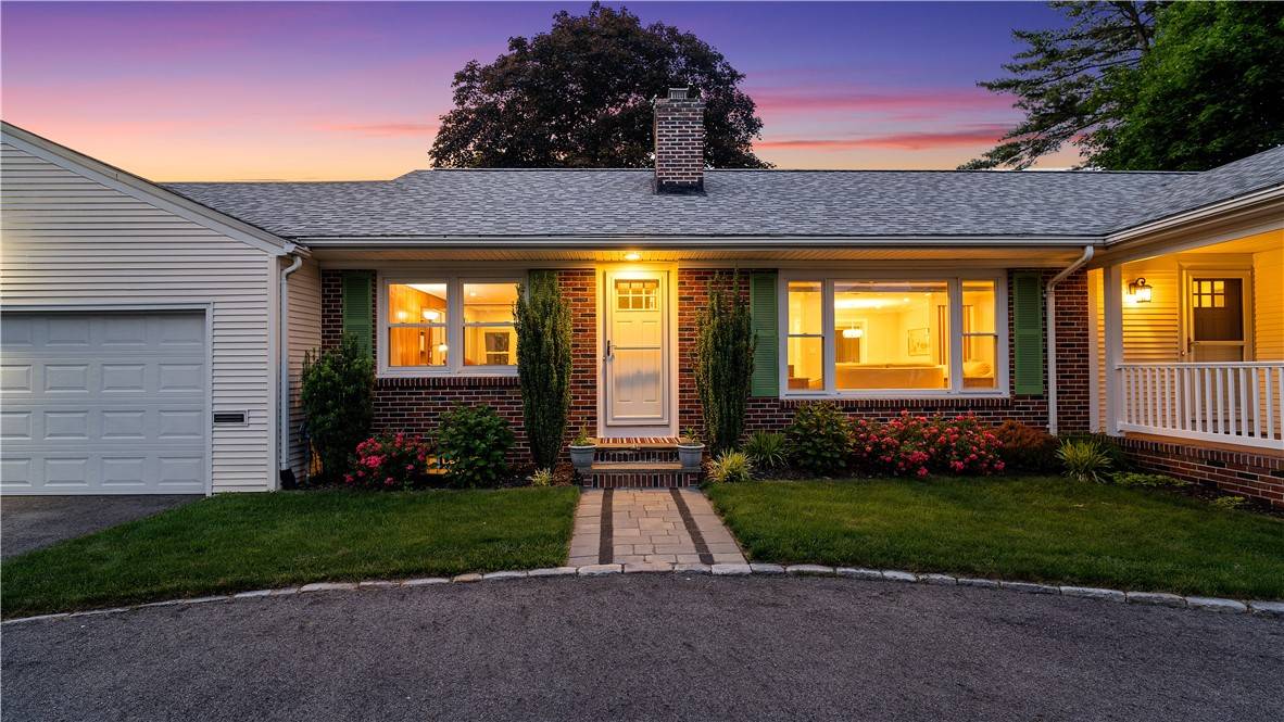 Warwick, RI 02888,141 Weetamoe DR