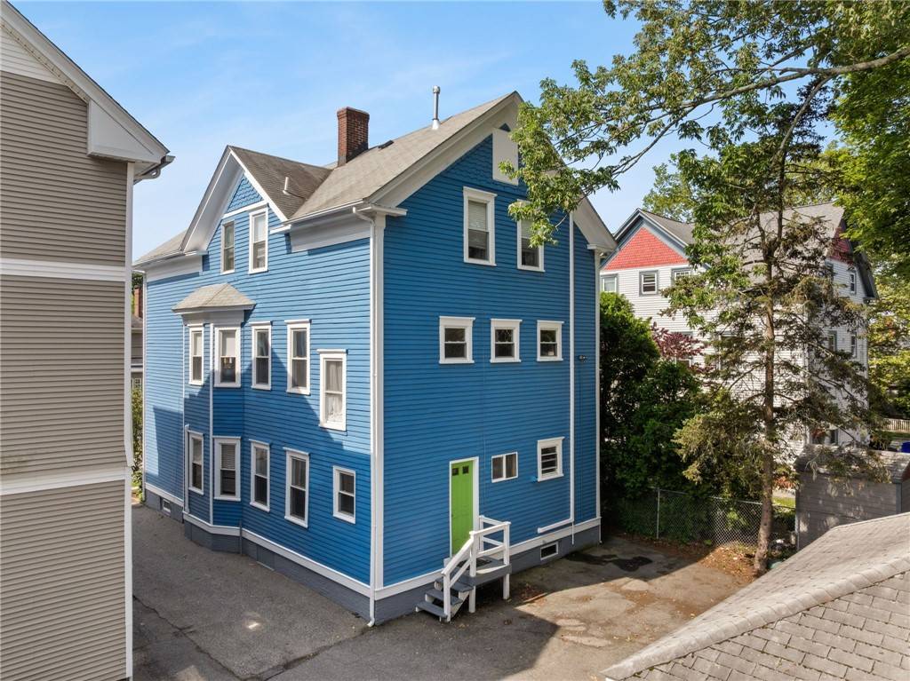 Providence, RI 02906,202 Rochambeau AVE #2