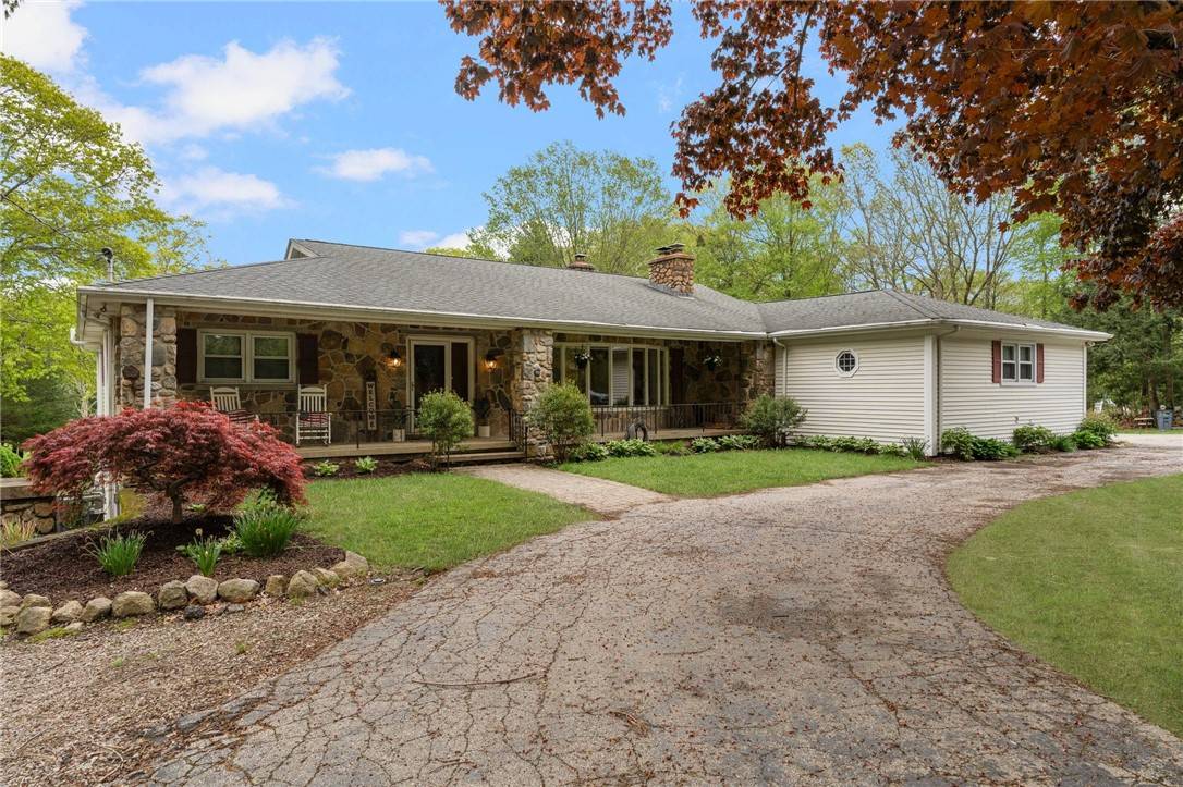 East Greenwich, RI 02818,350 Shippee RD