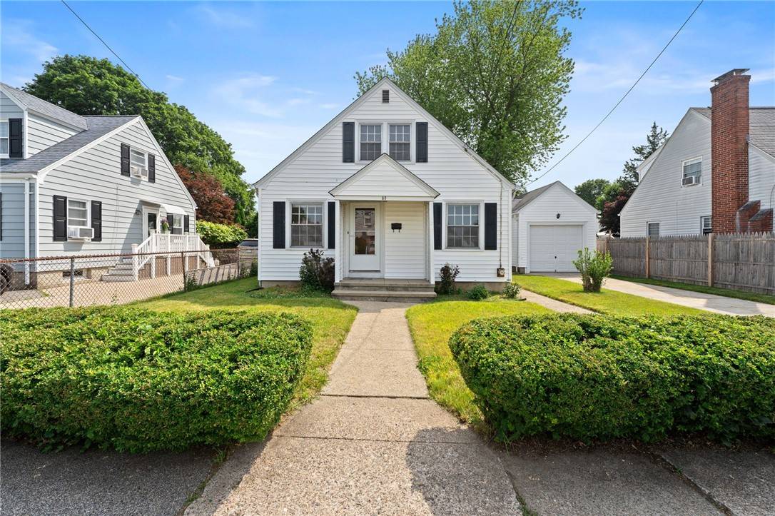 Cranston, RI 02910,53 Overland AVE