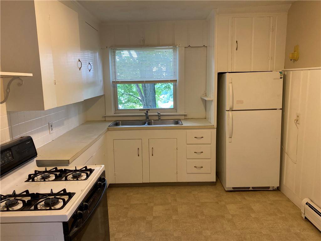 North Providence, RI 02911,1620 Smith ST