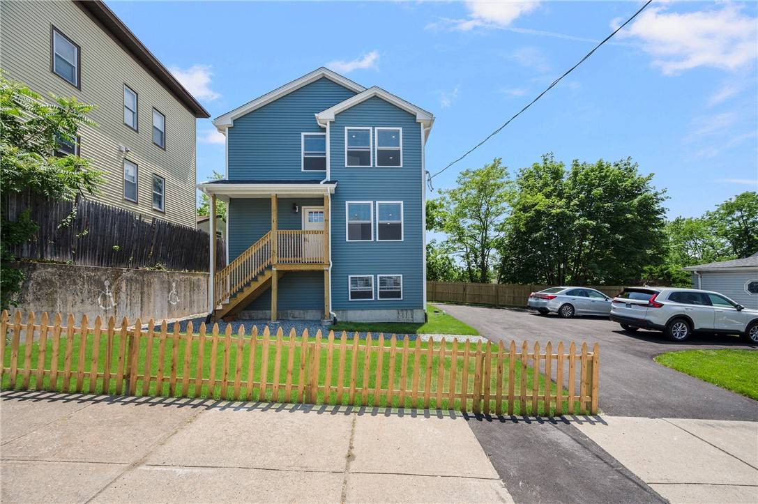 Woonsocket, RI 02895,284 High ST #1