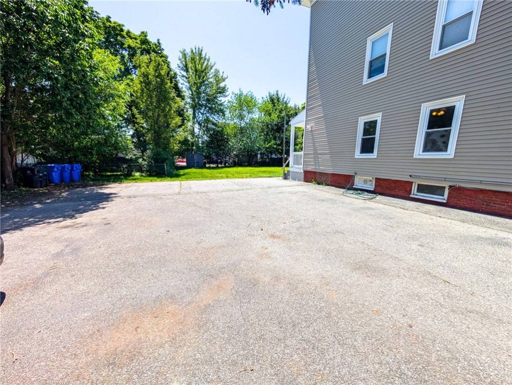 Pawtucket, RI 02861,5 Stearns ST