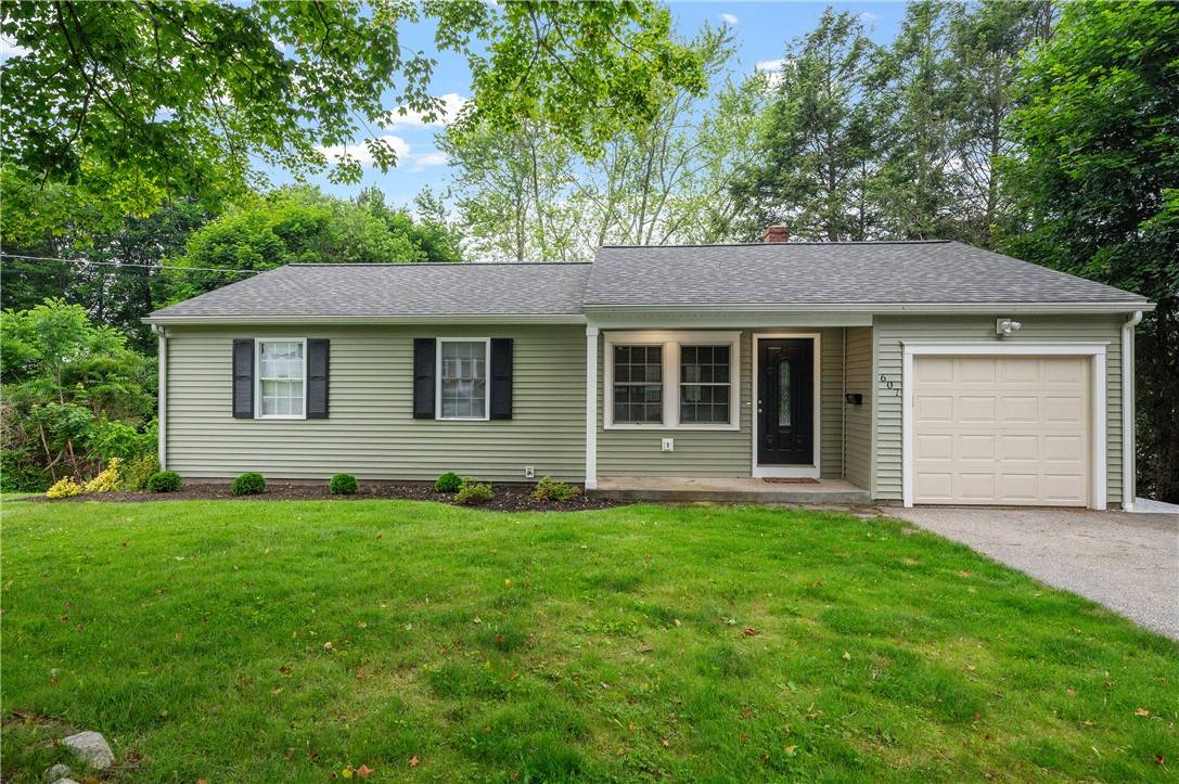 Woonsocket, RI 02895,607 Knollwood DR
