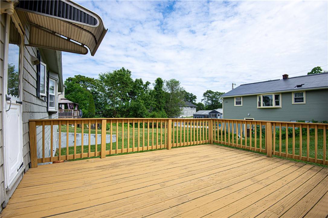 West Warwick, RI 02893,112 Prospect Hill AVE