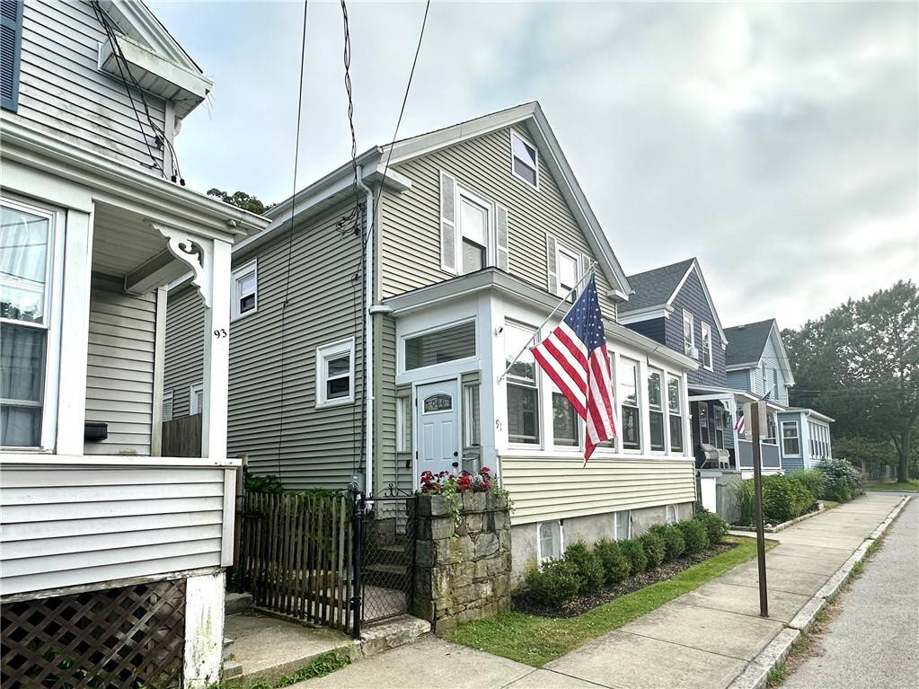 Newport, RI 02840,91 Van Zandt AVE