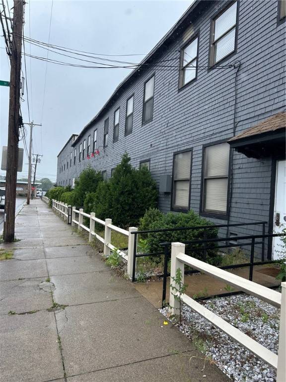 Pawtucket, RI 02860,20 Rhode Island AVE #2A