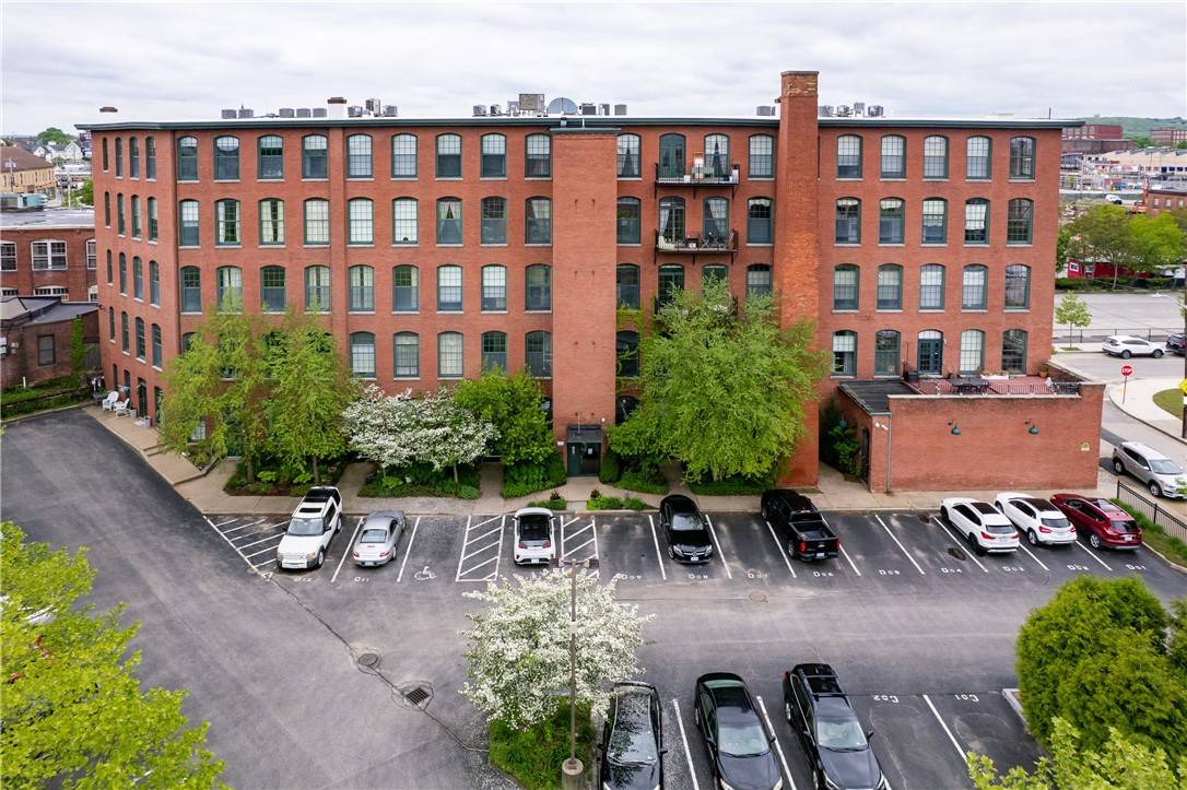 Pawtucket, RI 02860,28 Bayley ST #405