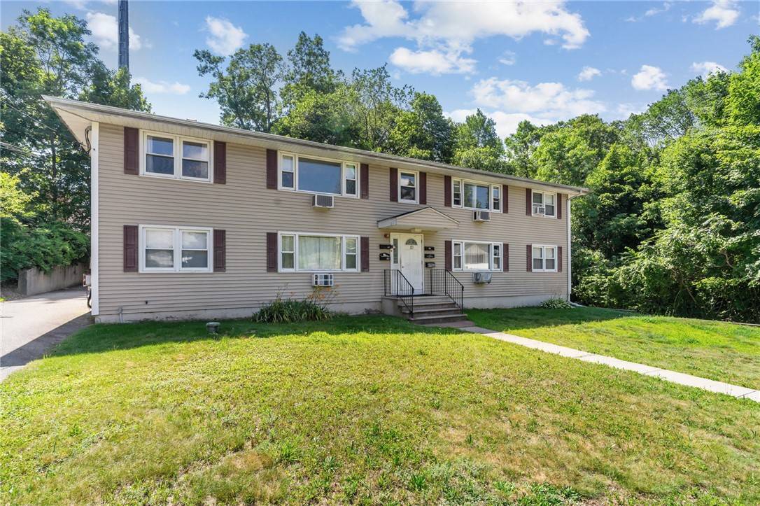 North Smithfield, RI 02896,10 Glen AVE #2L