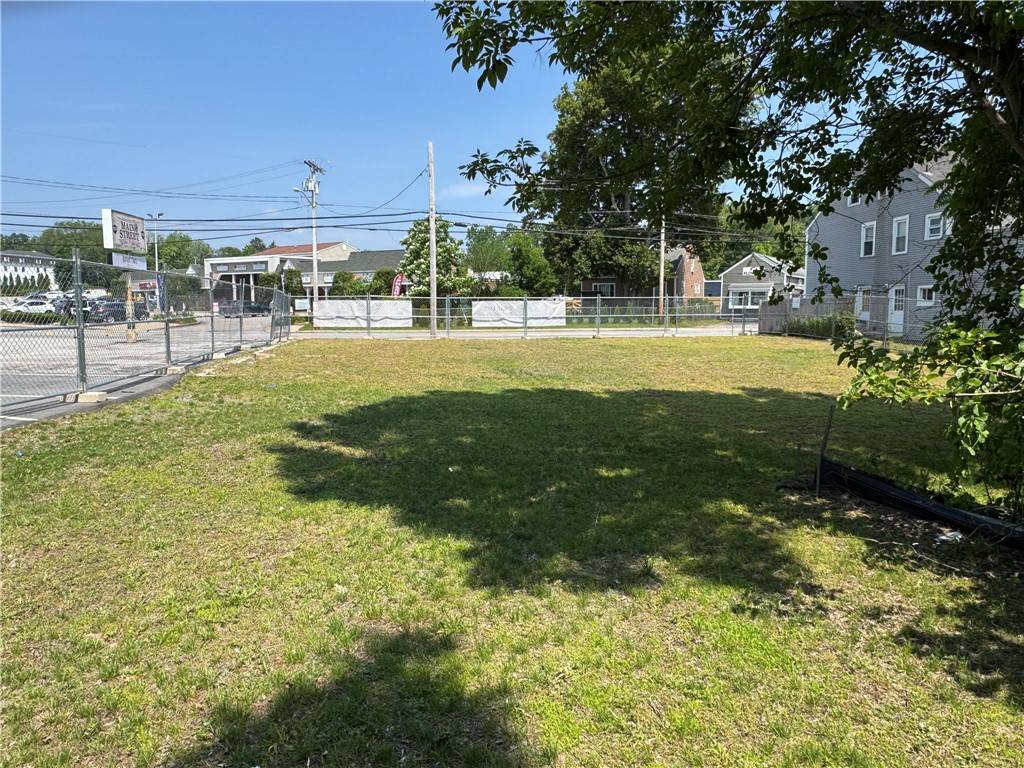 Coventry, RI 02816,1124 Main ST