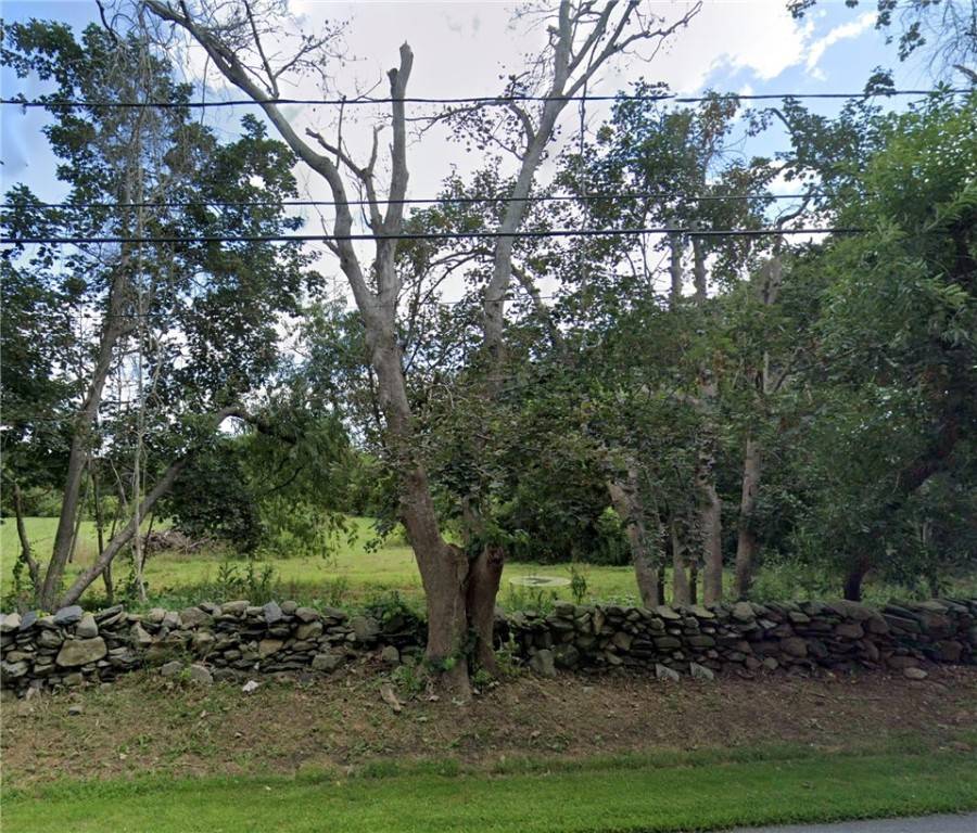 Little Compton, RI 02837,100 Willow AVE