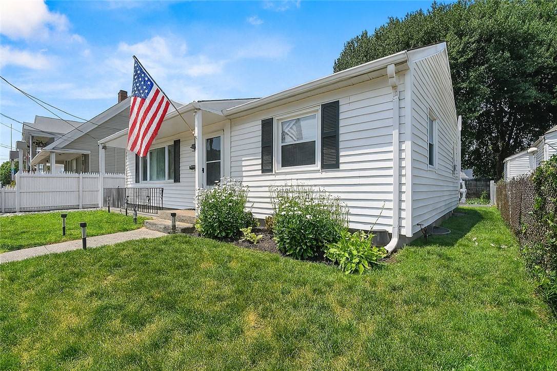Pawtucket, RI 02861,62 Bristol AVE