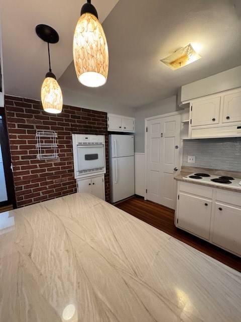 Providence, RI 02906,56 Rochambeau AVE #1st