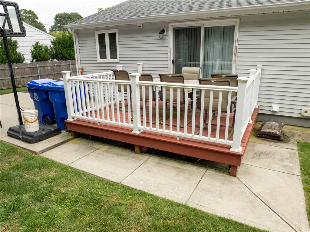 East Providence, RI 02914,34 Ridge DR
